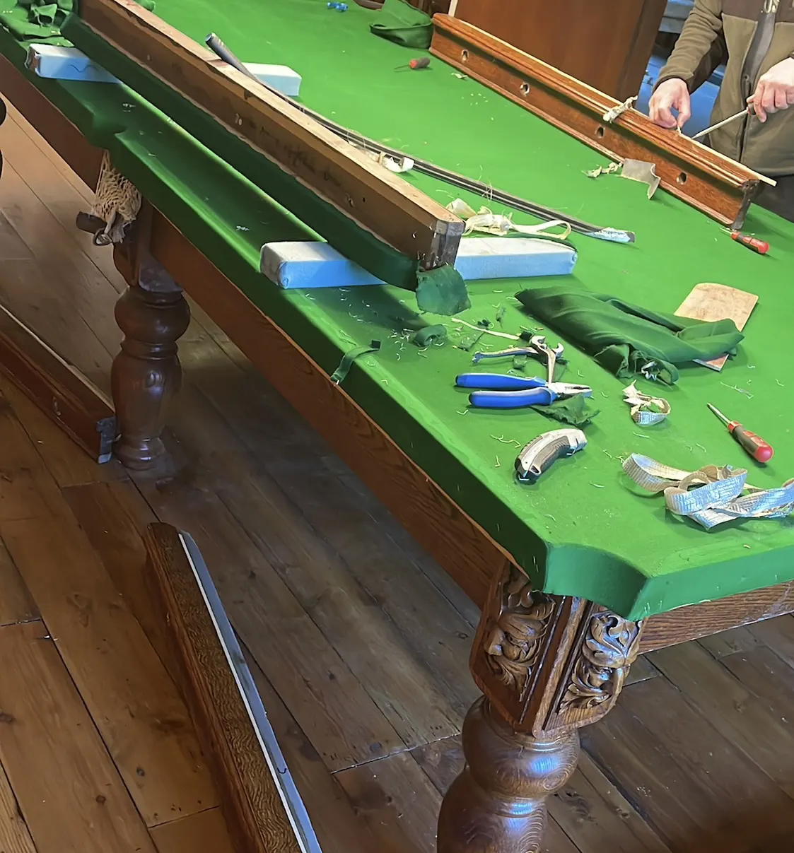 snooker table reclothing repair